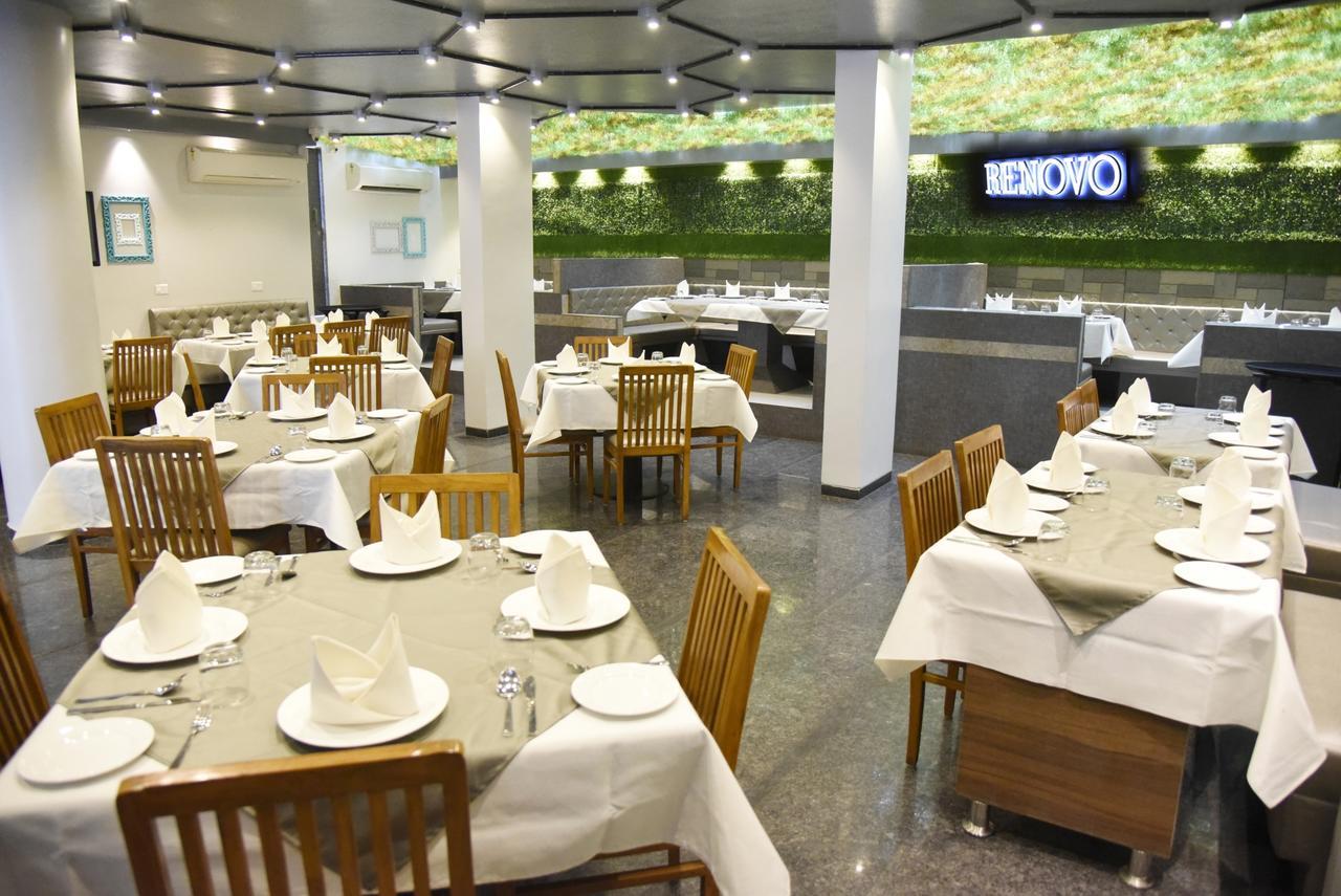 Oyo 10672 Hotel Riviera Nashik Dış mekan fotoğraf